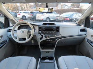 2013 Toyota Sienna LE