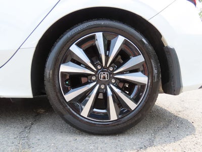 2024 Honda Civic Hatchback EX-L