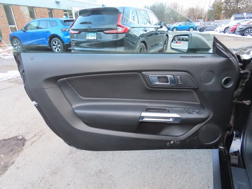 2020 Ford Mustang EcoBoost