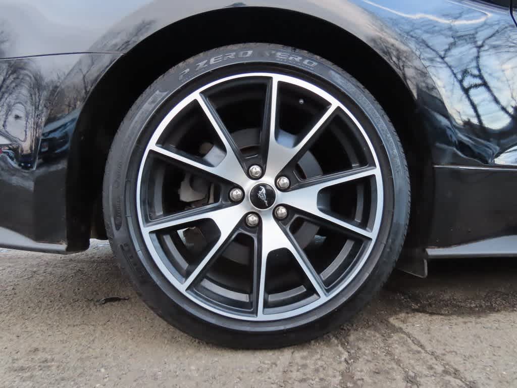 2020 Ford Mustang EcoBoost