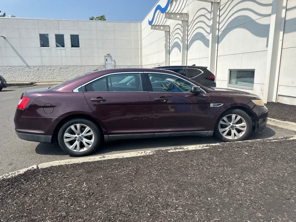 2011 Ford Taurus SEL