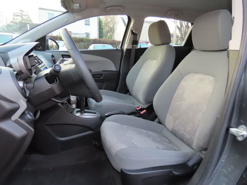 2013 Chevrolet Sonic LS