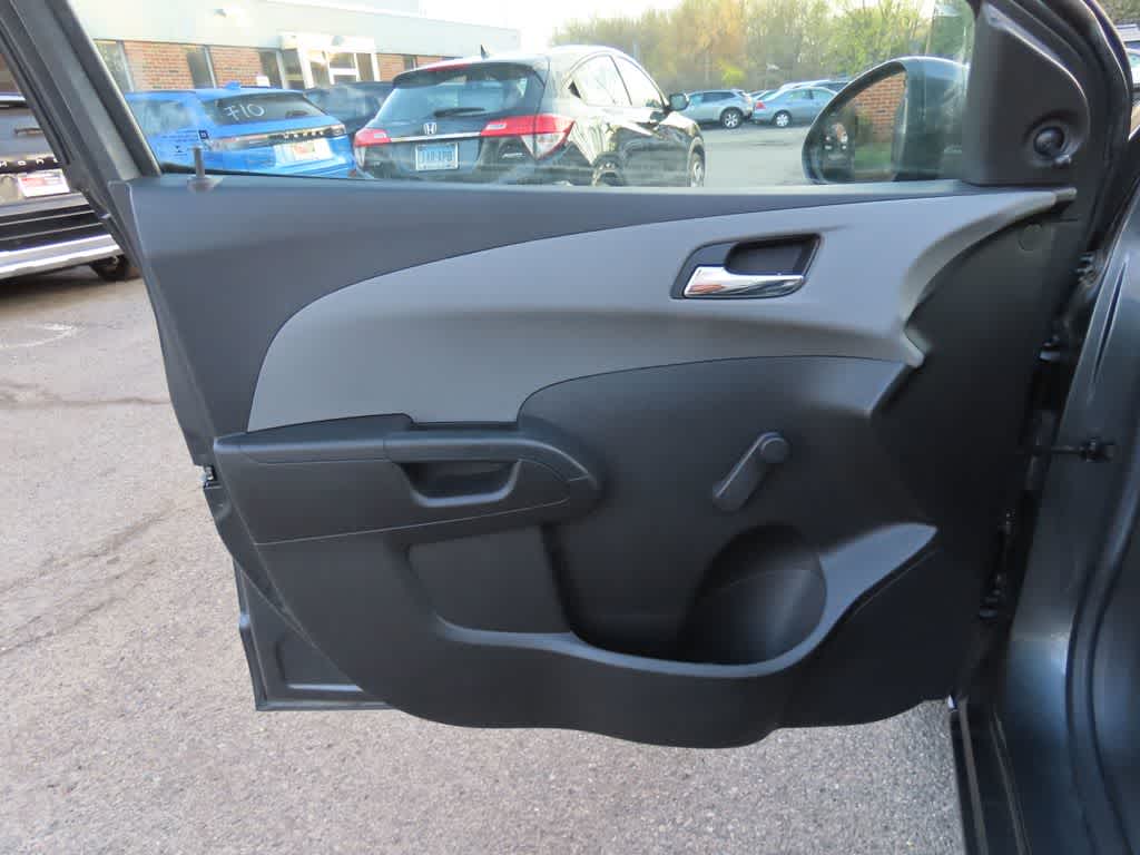 2013 Chevrolet Sonic LS