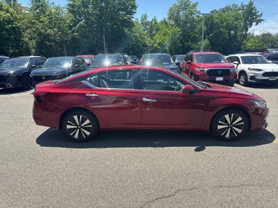 2022 Nissan Altima 2.5 SV