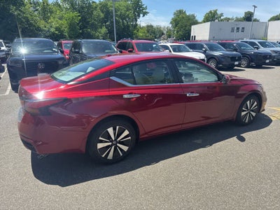 2022 Nissan Altima 2.5 SV