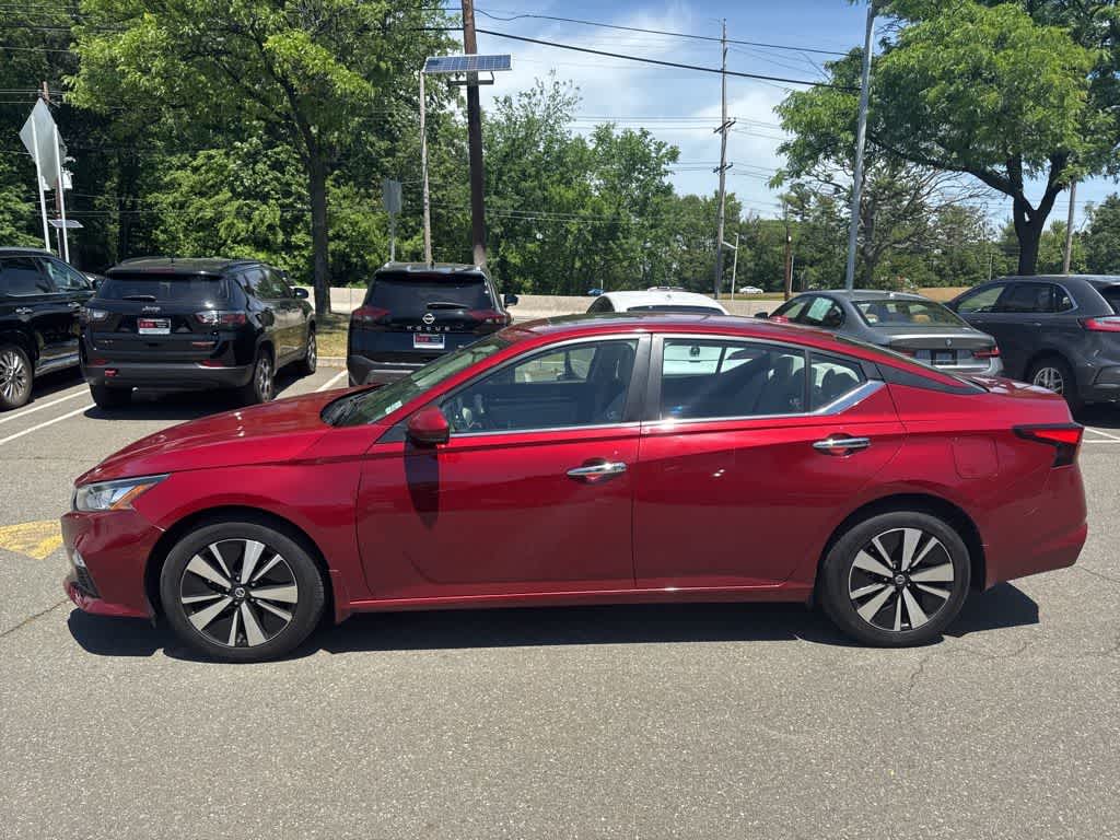 2022 Nissan Altima 2.5 SV