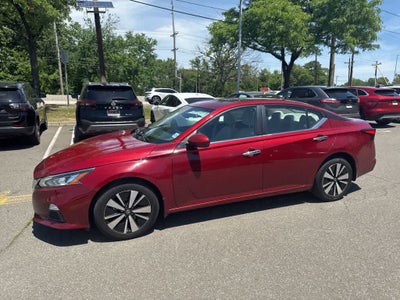 2022 Nissan Altima 2.5 SV