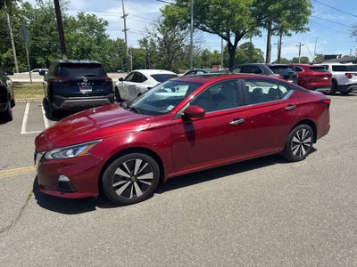 2022 Nissan Altima 2.5 SV