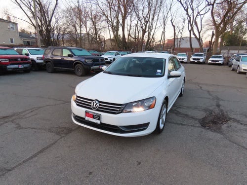 2014 Volkswagen Passat Base