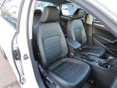 2014 Volkswagen Passat Base