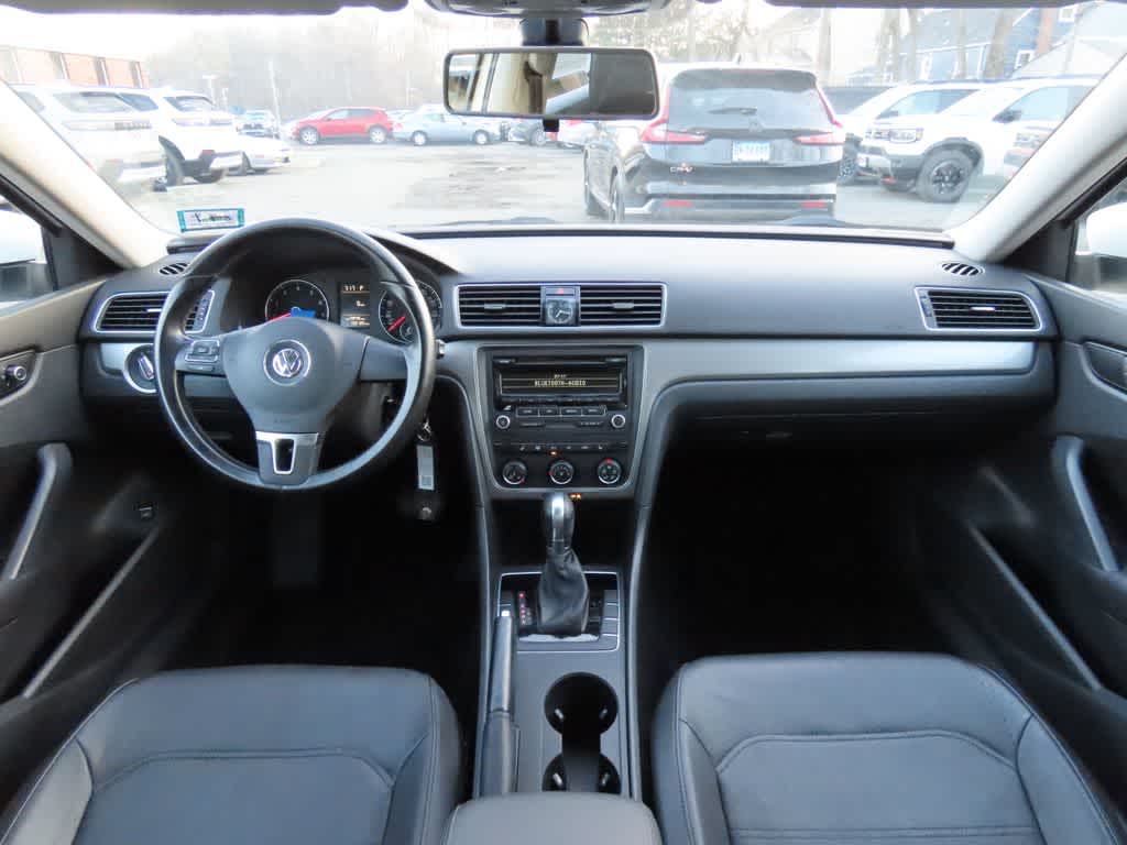 2014 Volkswagen Passat Base
