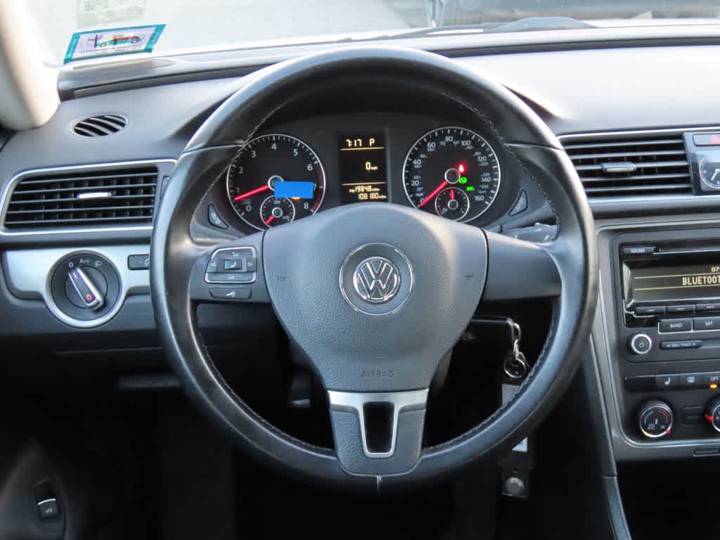 2014 Volkswagen Passat Base