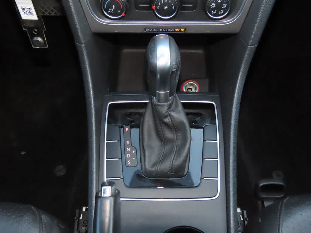 2014 Volkswagen Passat Base