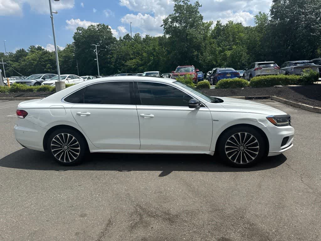 2022 Volkswagen Passat 2.0T Limited Edition