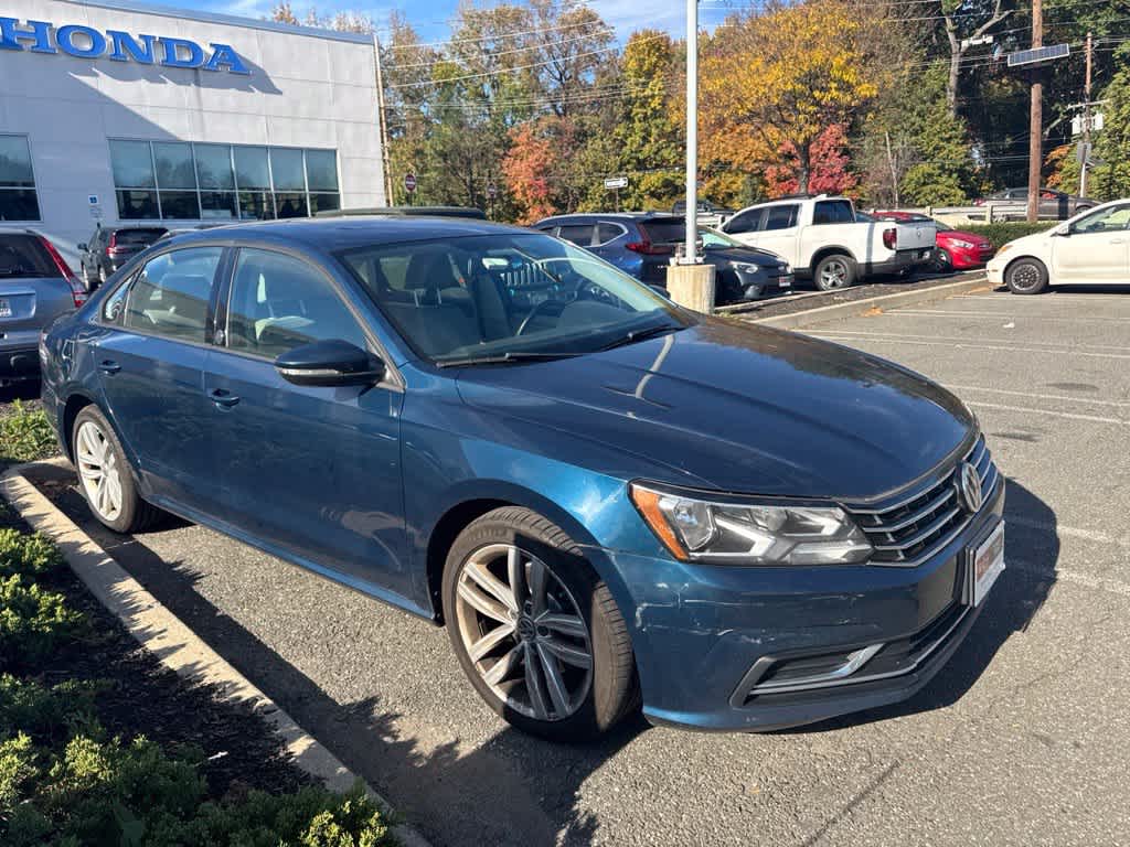 2019 Volkswagen Passat 2.0T Wolfsburg Edition