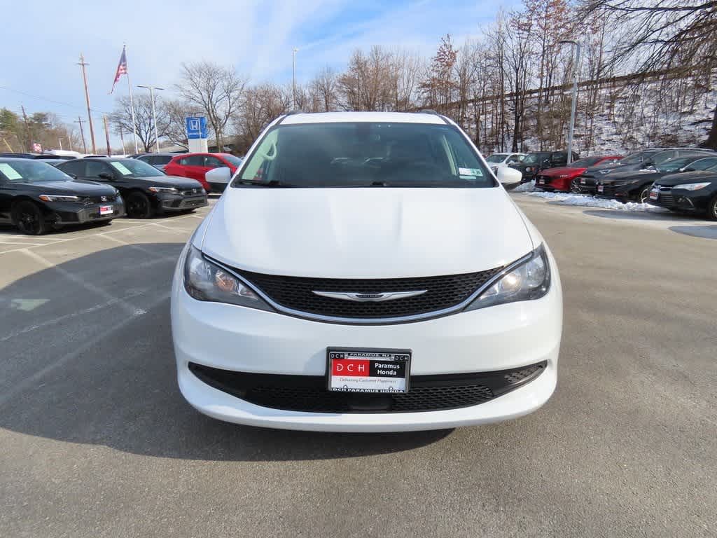 2021 Chrysler Voyager LXI