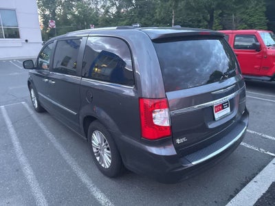 2016 Chrysler Town & Country Limited