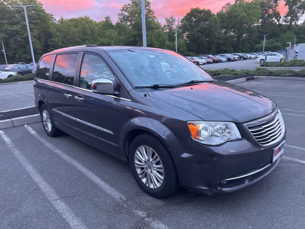 2016 Chrysler Town & Country Limited