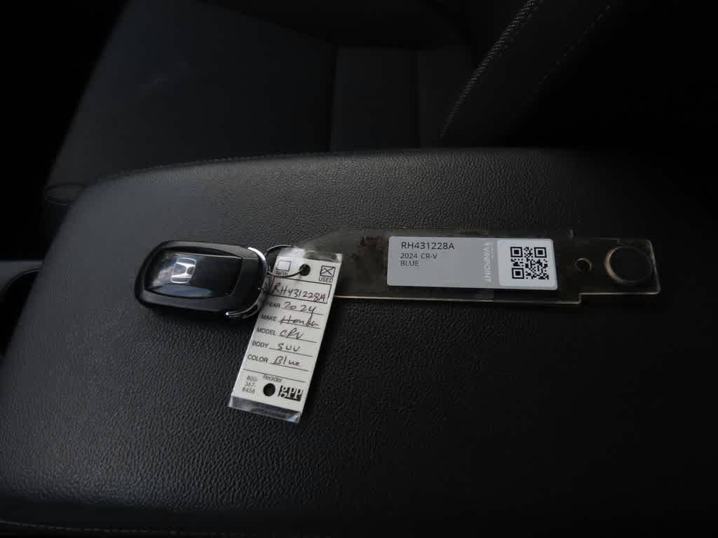 2024 Honda CR-V LX - Photo 25