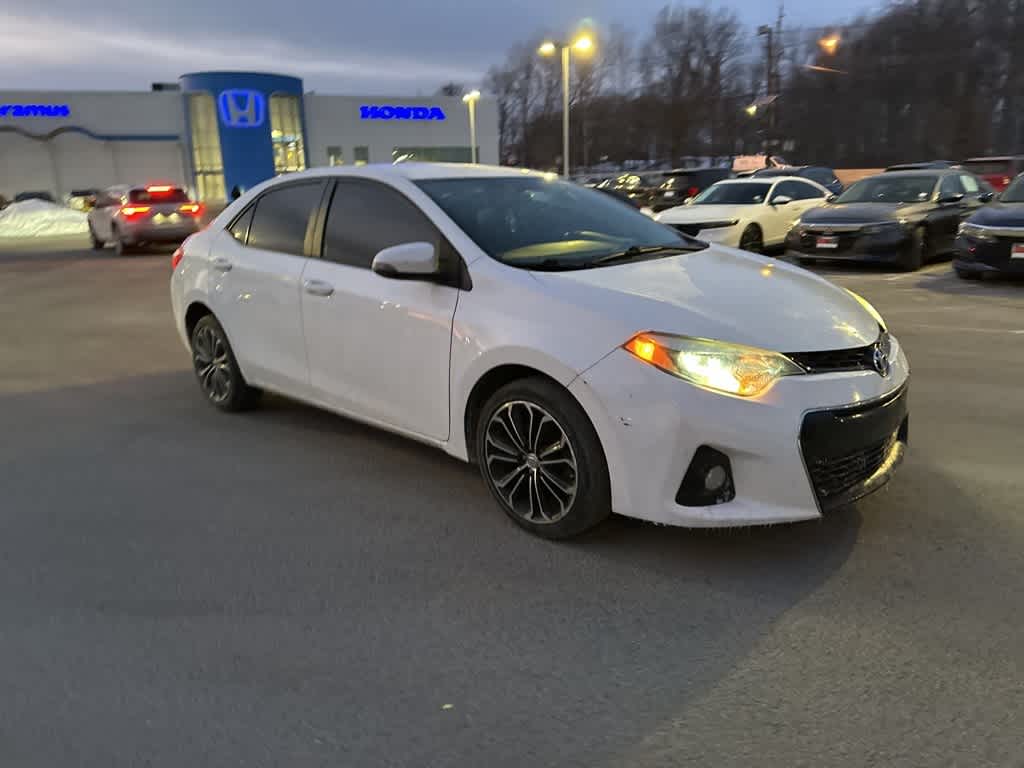 2016 Toyota Corolla S Plus