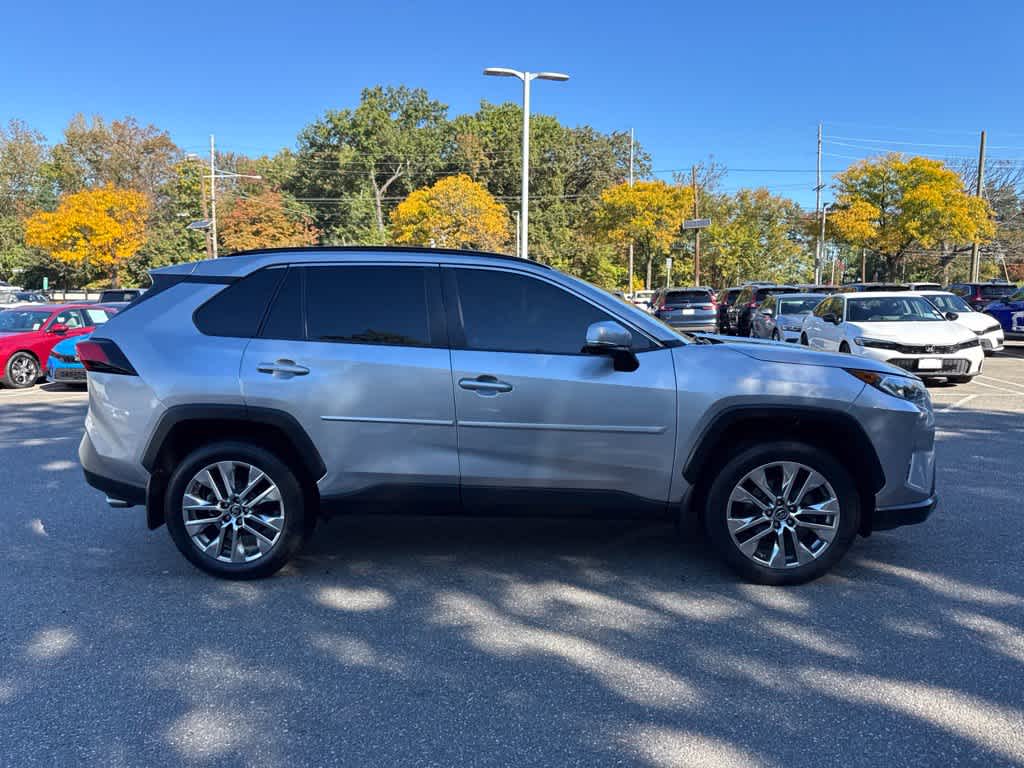 2019 Toyota RAV4 XLE Premium