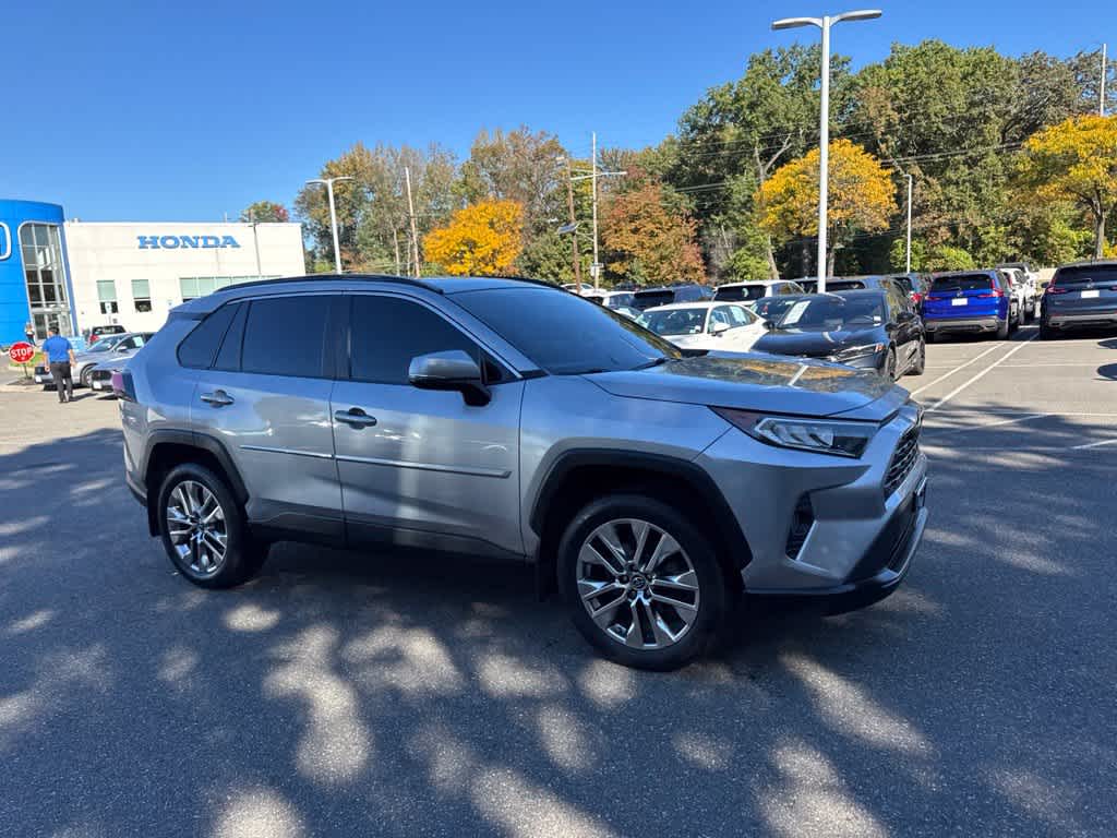 2019 Toyota RAV4 XLE Premium