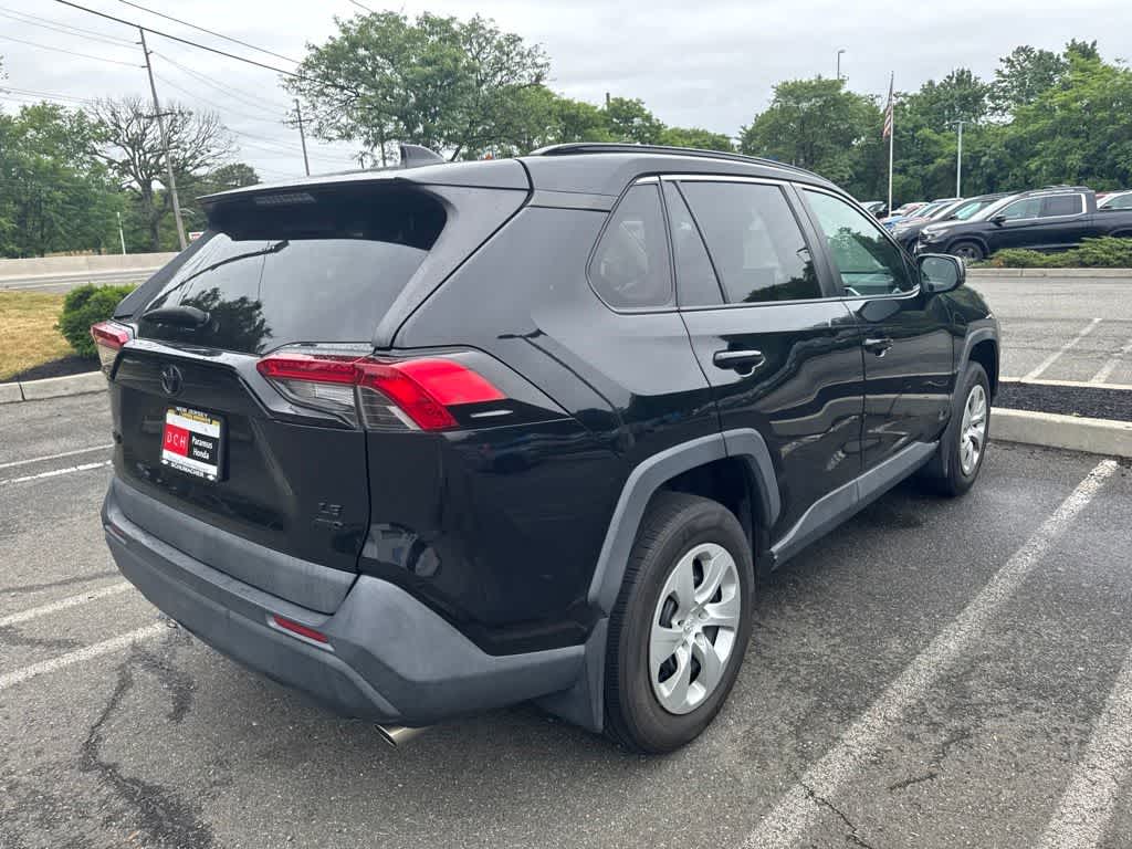 2019 Toyota RAV4 LE