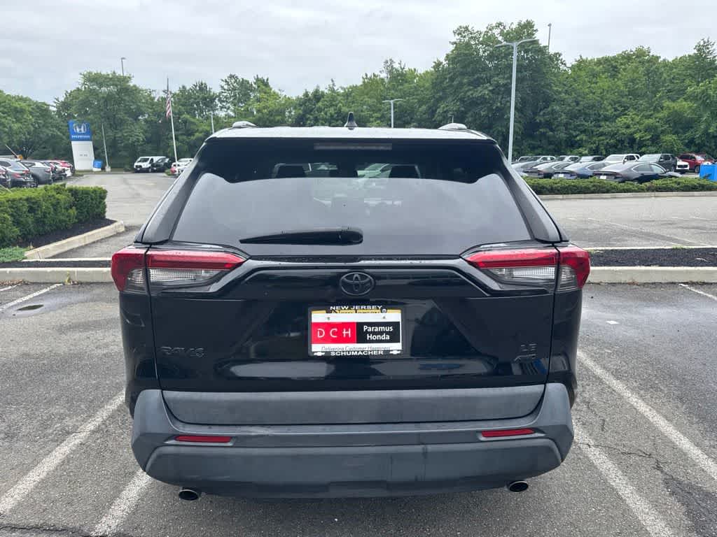 2019 Toyota RAV4 LE