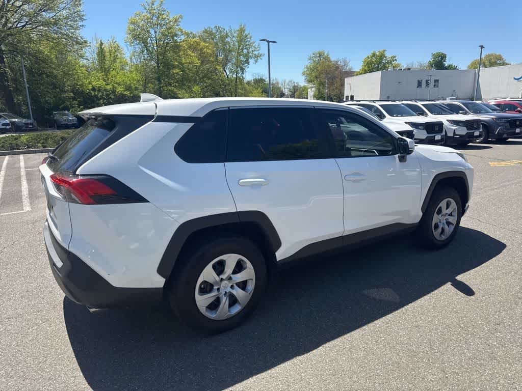 2025 Toyota RAV4 LE