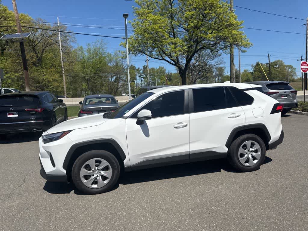 2025 Toyota RAV4 LE