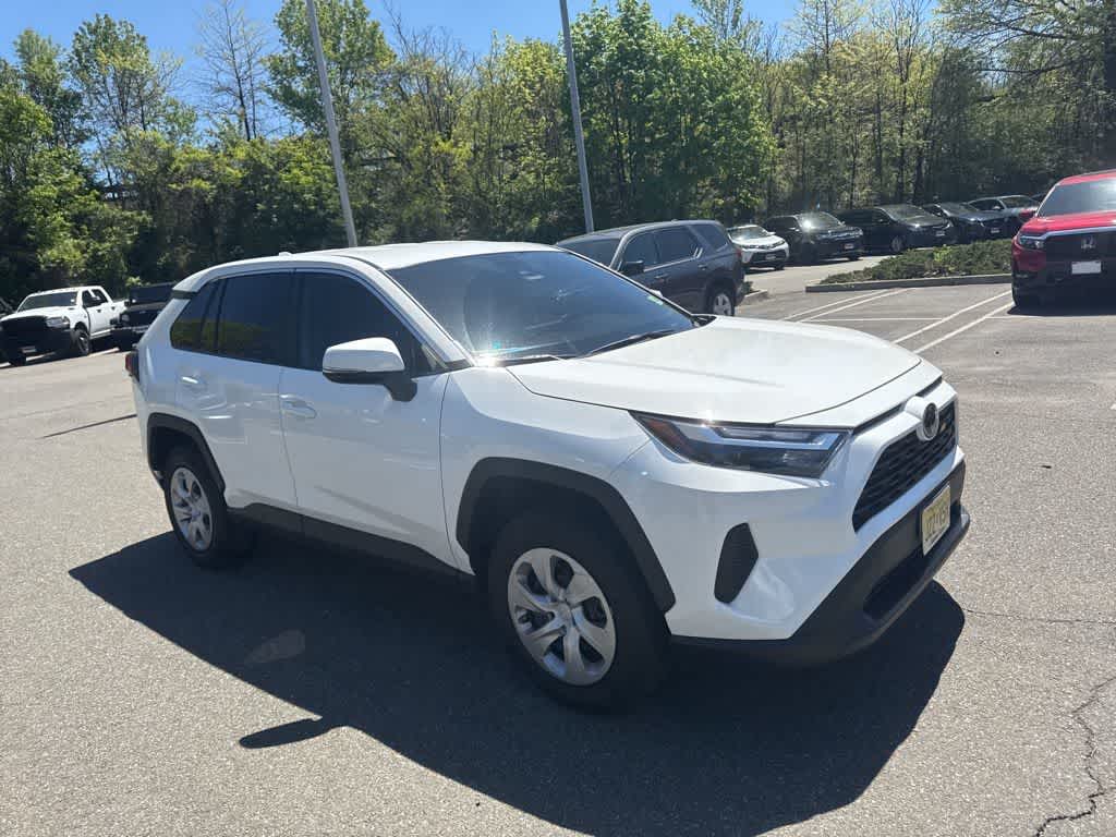 2025 Toyota RAV4 LE