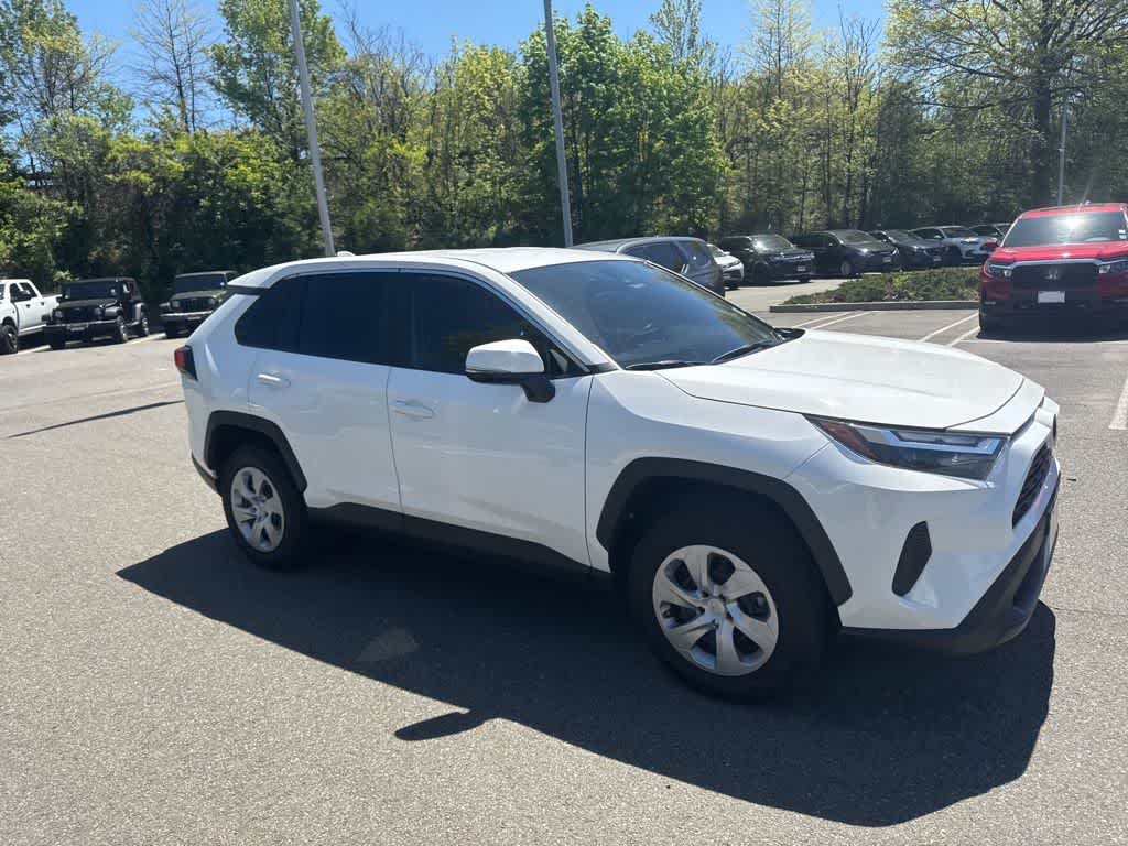 2025 Toyota RAV4 LE