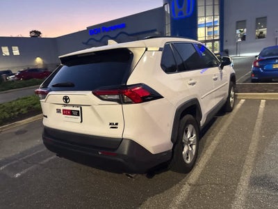 2021 Toyota RAV4 XLE