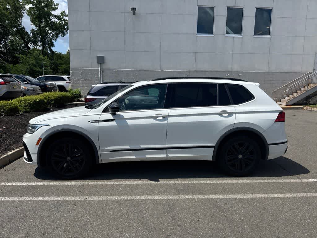 2022 Volkswagen Tiguan SE R-Line Black