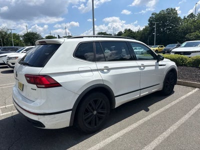 2022 Volkswagen Tiguan SE R-Line Black