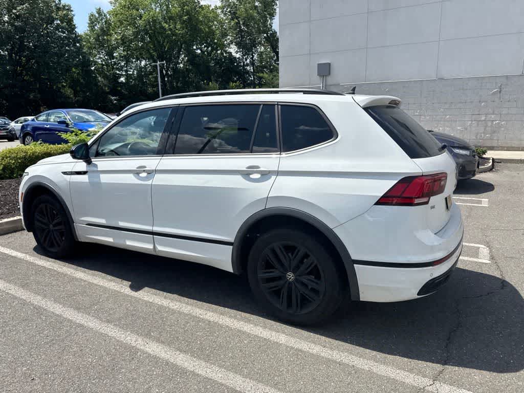2022 Volkswagen Tiguan SE R-Line Black