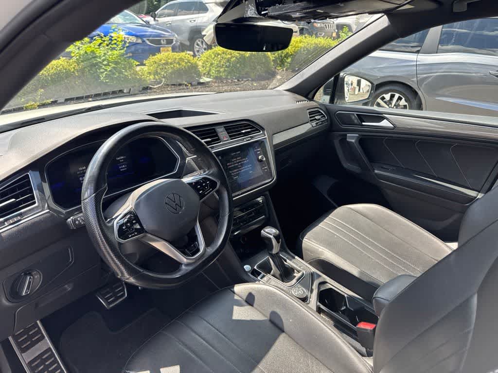 2022 Volkswagen Tiguan SE R-Line Black