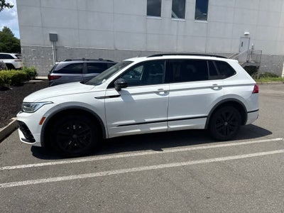 2022 Volkswagen Tiguan SE R-Line Black