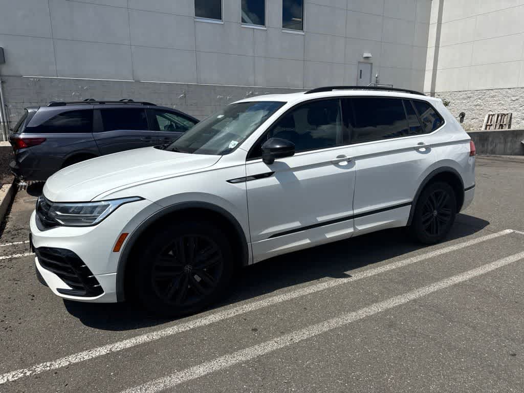 2022 Volkswagen Tiguan SE R-Line Black