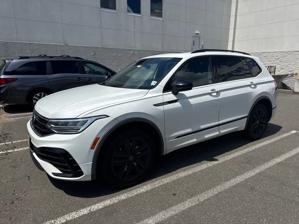 2022 Volkswagen Tiguan SE R-Line Black