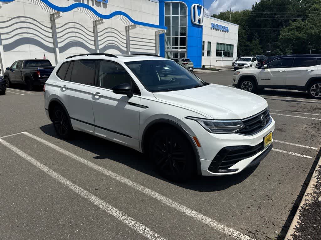 2022 Volkswagen Tiguan SE R-Line Black