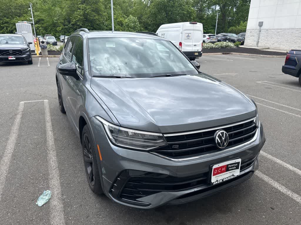 2023 Volkswagen Tiguan SE R-Line Black