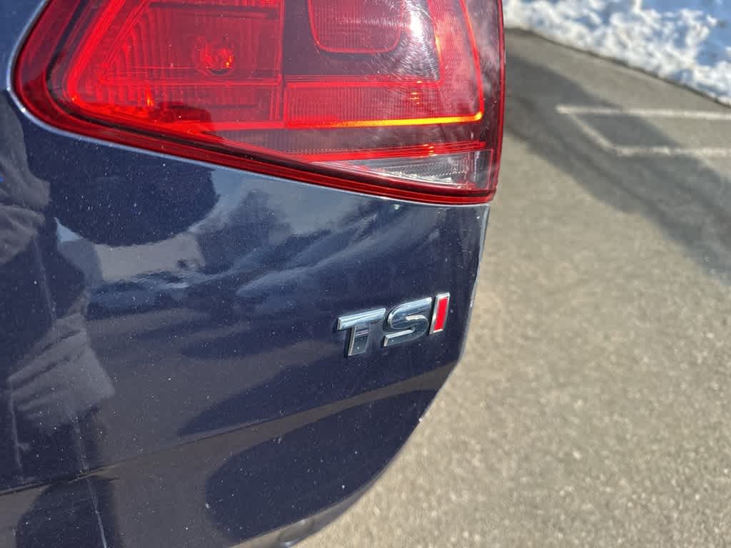 2016 Volkswagen Golf TSI SE
