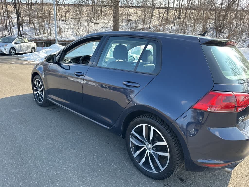 2016 Volkswagen Golf TSI SE