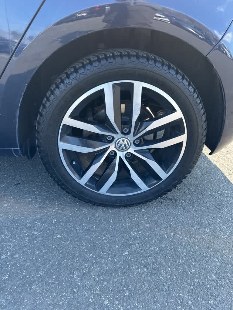 2016 Volkswagen Golf TSI SE