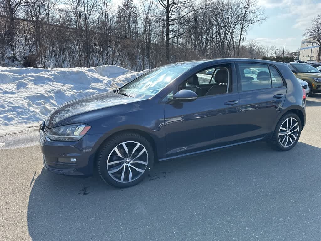 2016 Volkswagen Golf TSI SE