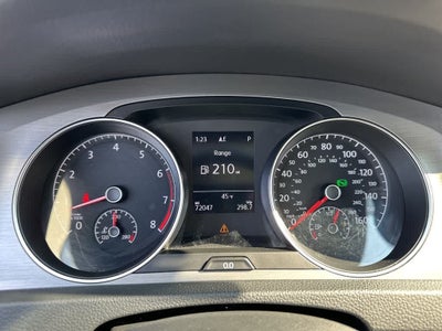 2016 Volkswagen Golf TSI SE