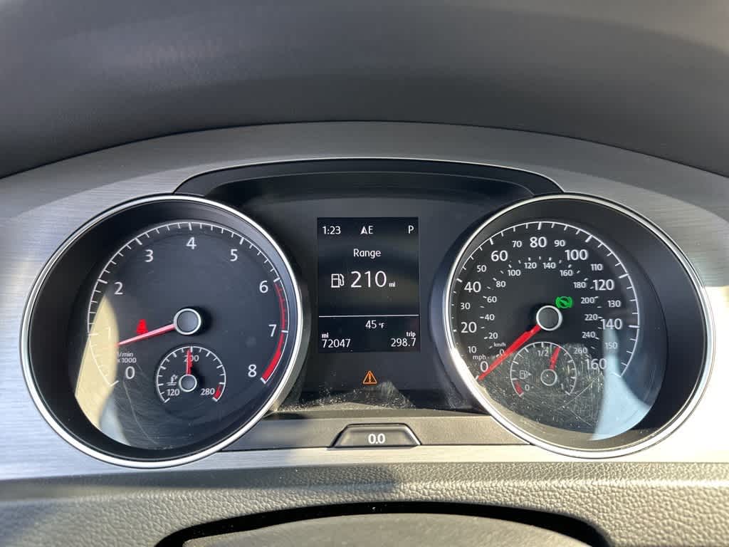 2016 Volkswagen Golf TSI SE