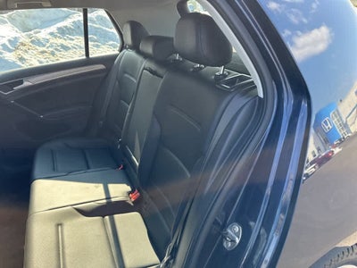 2016 Volkswagen Golf TSI SE