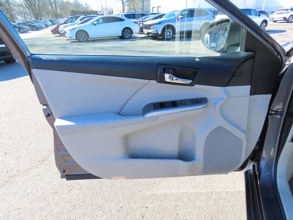 2014 Toyota Camry Hybrid XLE